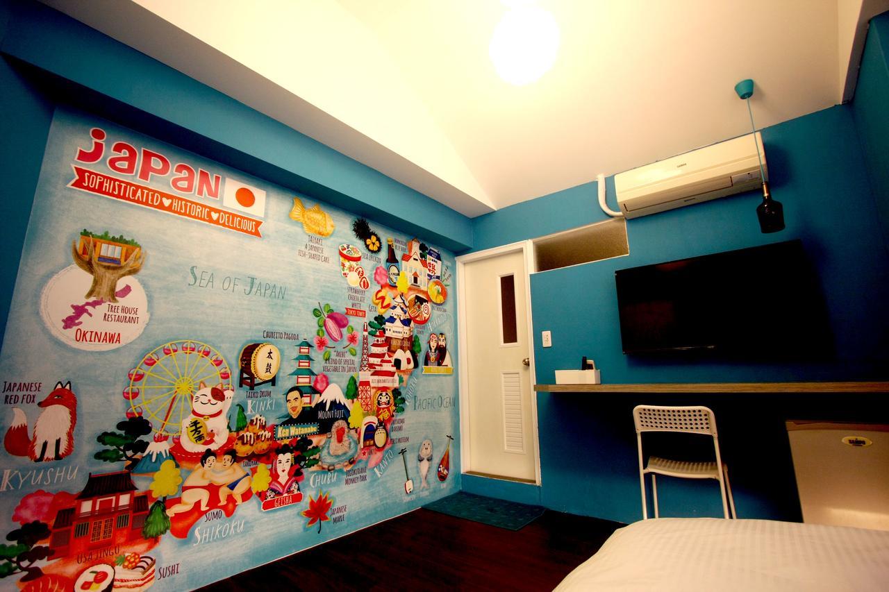 Color House Hostel Đài Trung Ngoại thất bức ảnh